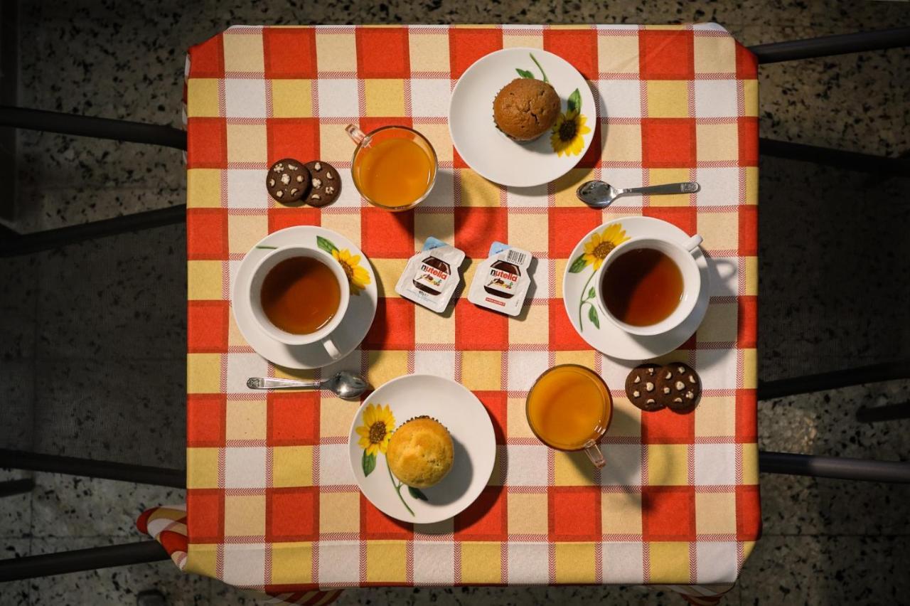 A Casa Di Fra' Bed & Breakfast Palermo Bagian luar foto