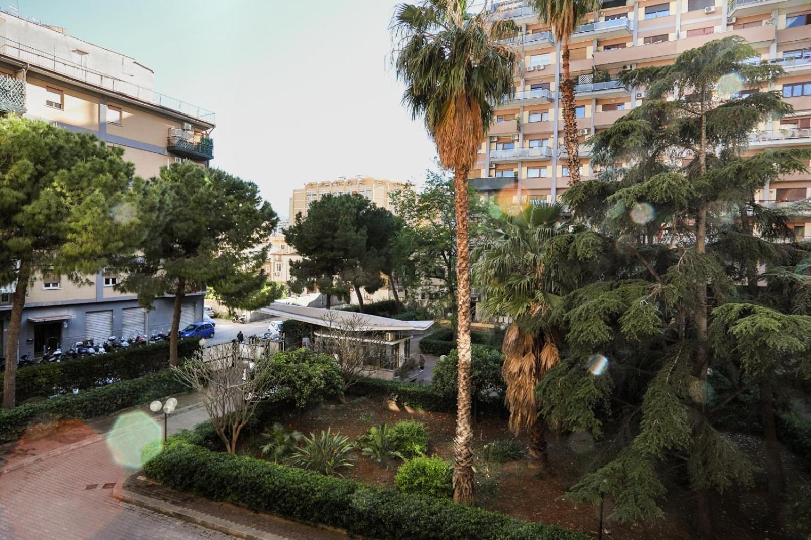 A Casa Di Fra' Bed & Breakfast Palermo Bagian luar foto