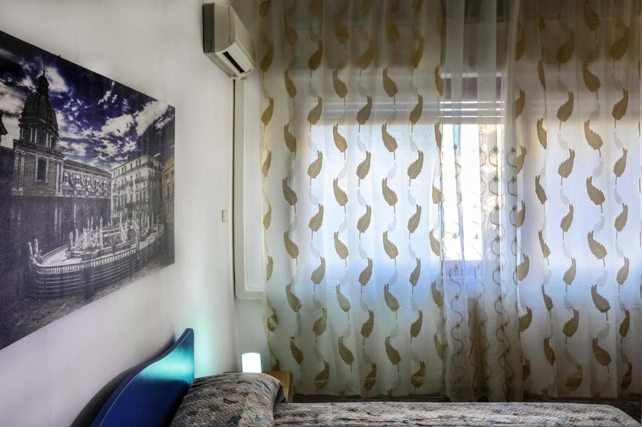 A Casa Di Fra' Bed & Breakfast Palermo Bagian luar foto
